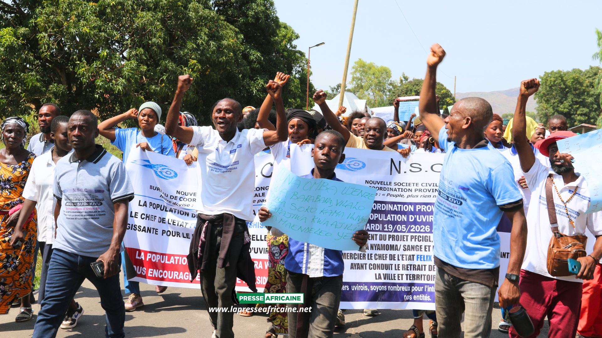 Uvira : une marche de soutien à Félix Tshisekedi mobilise la population après le retrait du M23-AFC