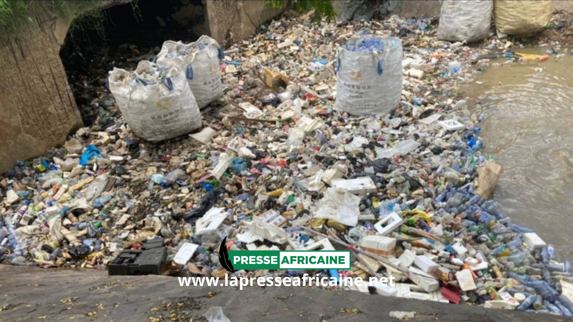 Uvira : l’insalubrité persistante expose les populations à des risques sanitaires majeurs.