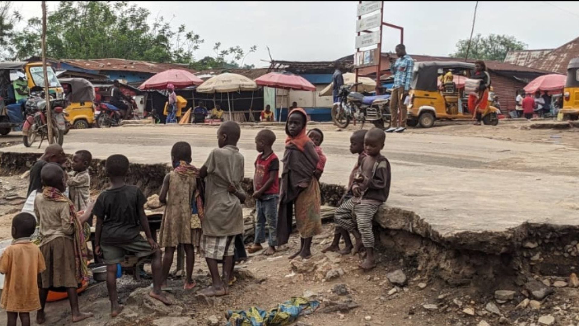 Uvira : les enfants déplacés, premières victimes d’exploitation et d’abus en contexte de crise humanitaire